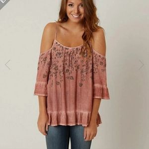 Gimmicks Womens NWT Top
